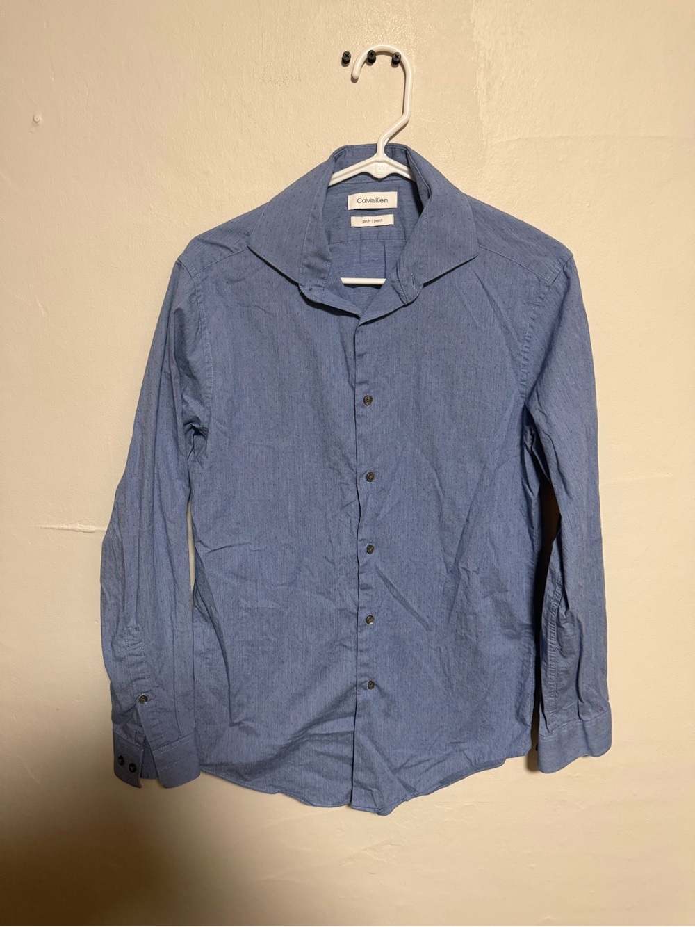 Calvin Klein Men's Blue Button-Front Long-Sleeve Dress Shirt